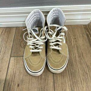 Men’s Vans sk8 hi shoes size 9